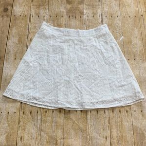 Eyelet White Skirt Size Large NTW